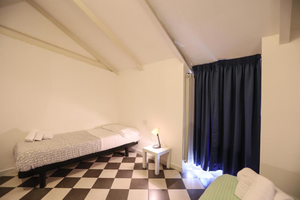 Fabric Hostel Portici Exteriör bild