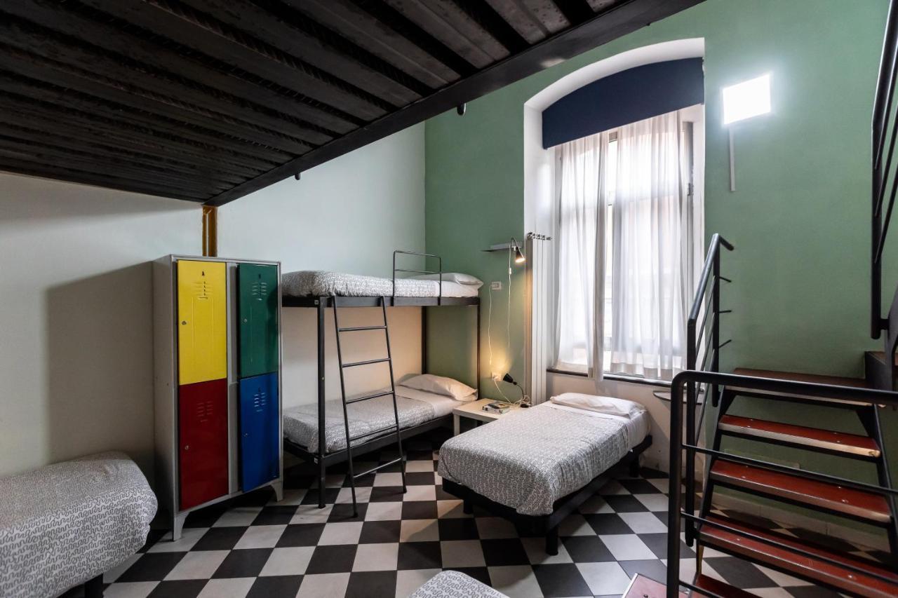 Fabric Hostel Portici Exteriör bild