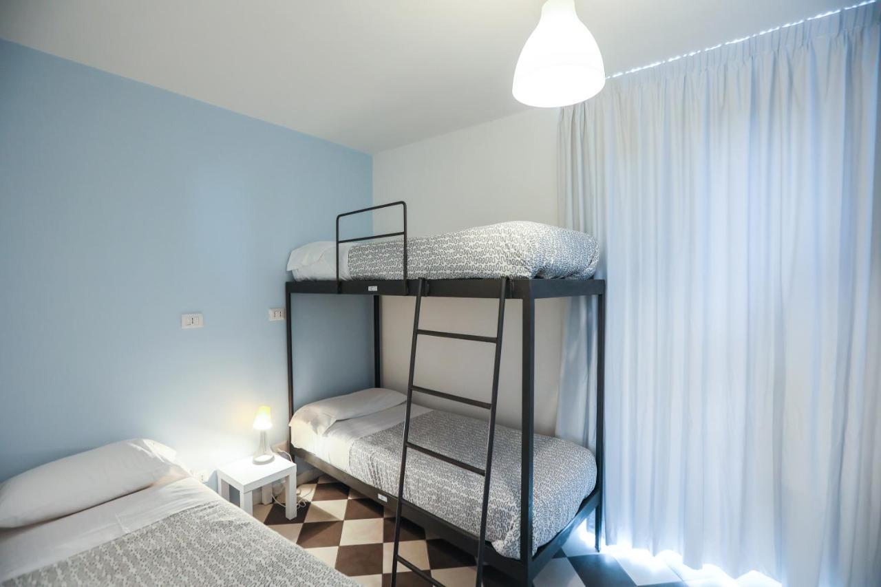 Fabric Hostel Portici Exteriör bild