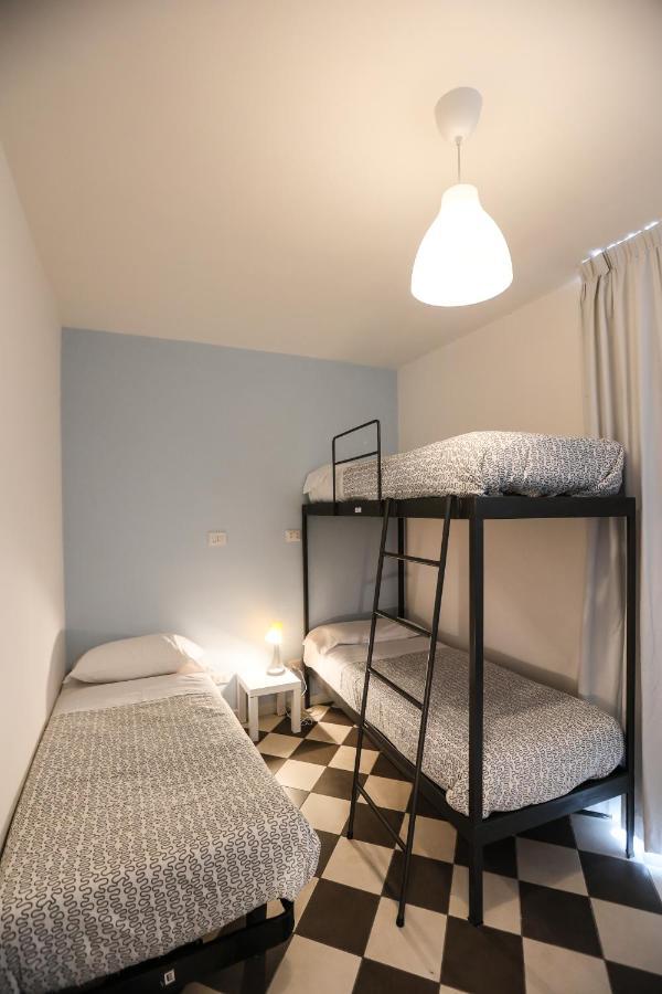 Fabric Hostel Portici Exteriör bild